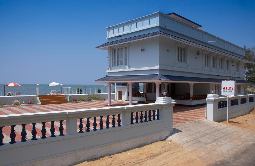 Sealine Beach Resorts Cherai Beach Exterior photo